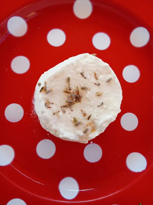 Chèvre frais garni lavande miel 100g